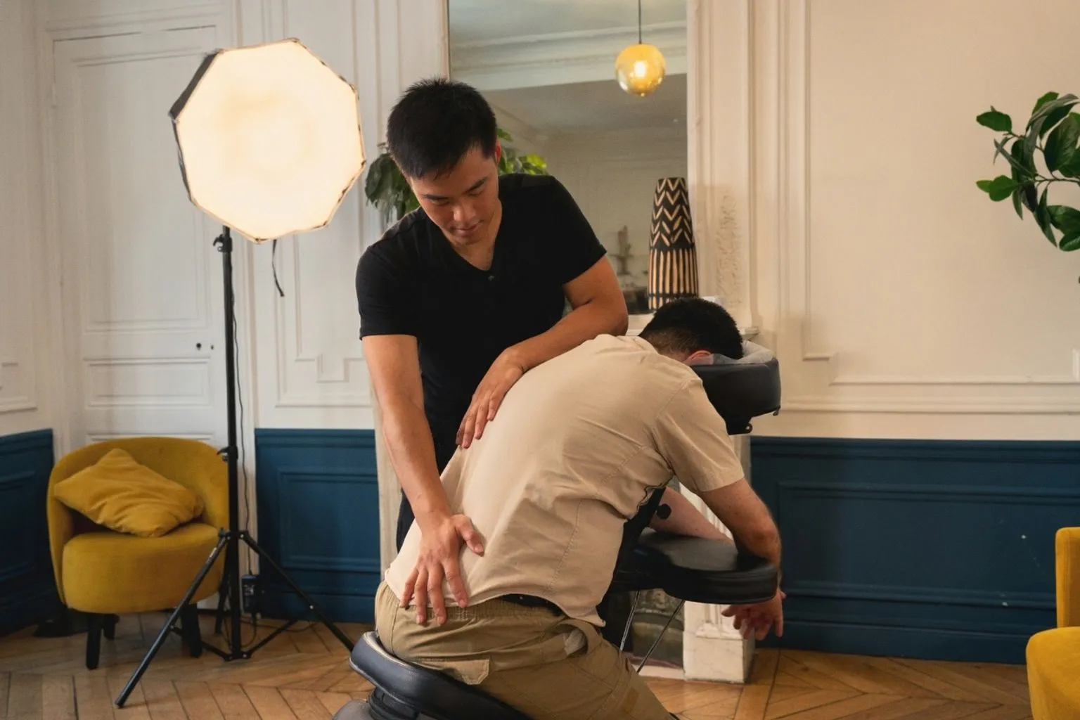 Nomad's : transformer la qualité de vie au travail par le massage en entreprise